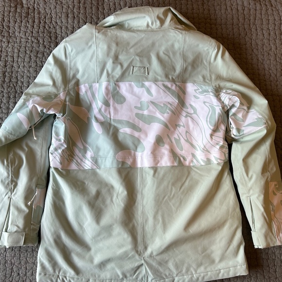 EUC Women's Spyder Field Jacket - Picture 2 of 4